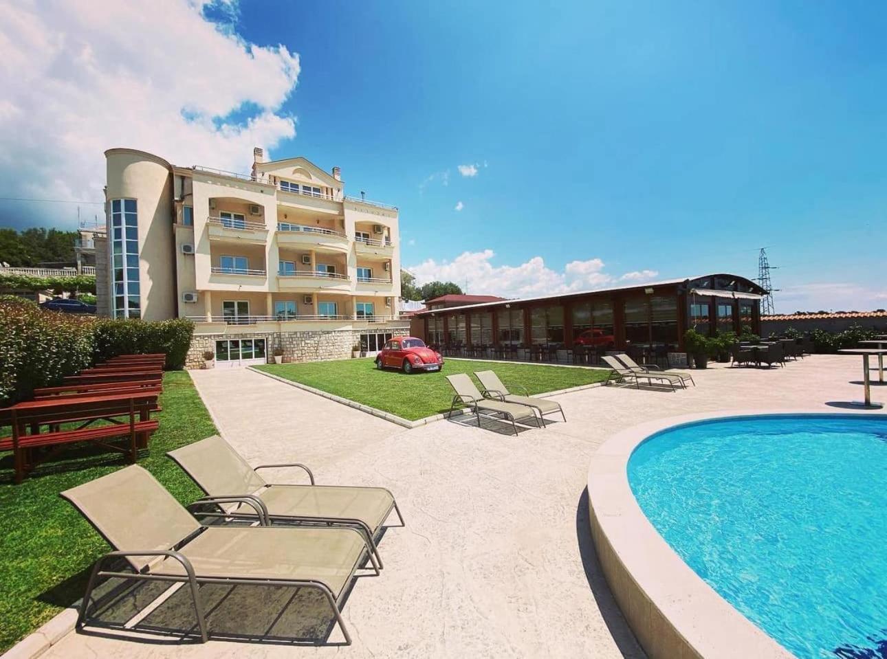Apart Hotel Llolla Улцин Екстериор снимка