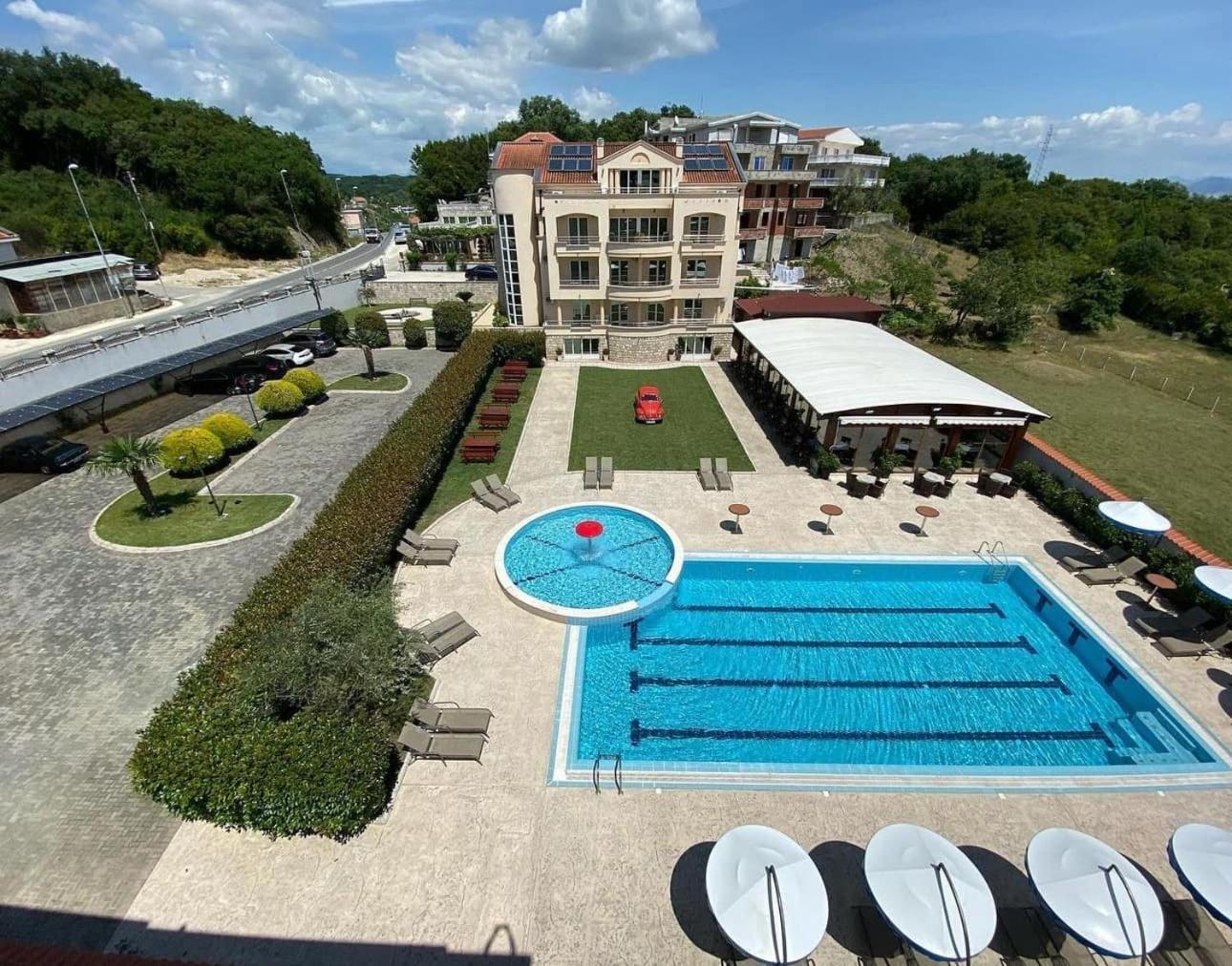 Apart Hotel Llolla Улцин Екстериор снимка