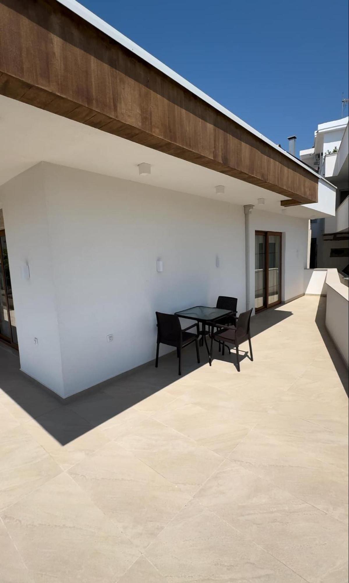 Apart Hotel Llolla Улцин Екстериор снимка