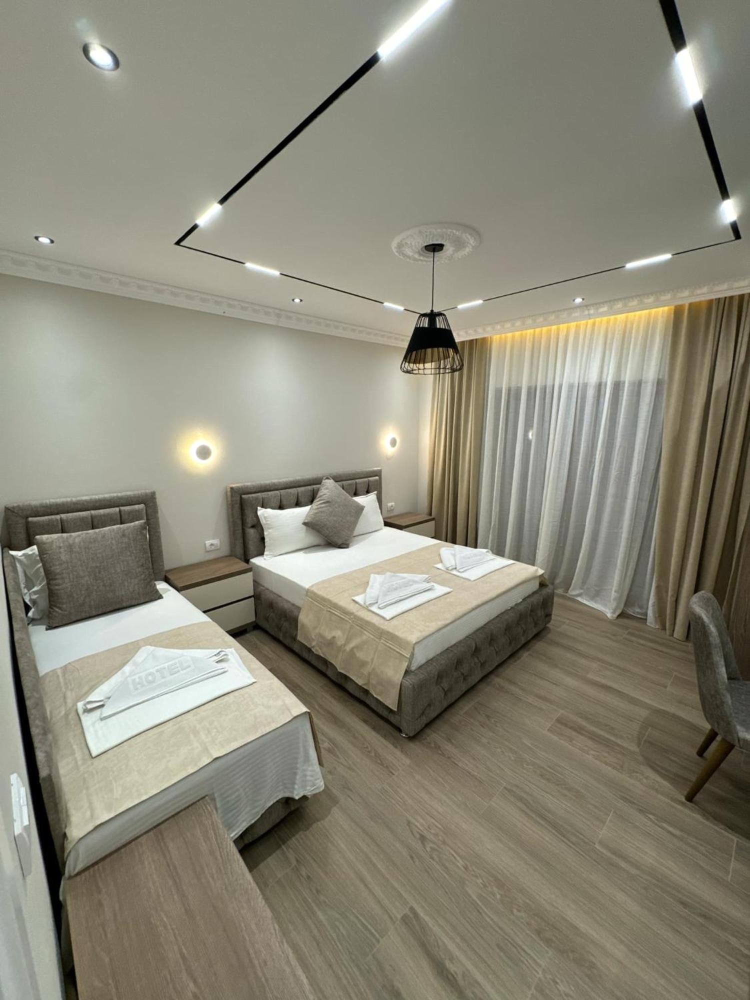Apart Hotel Llolla Улцин Екстериор снимка