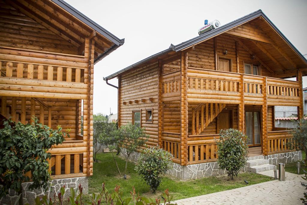 Apart Hotel Llolla Улцин Екстериор снимка