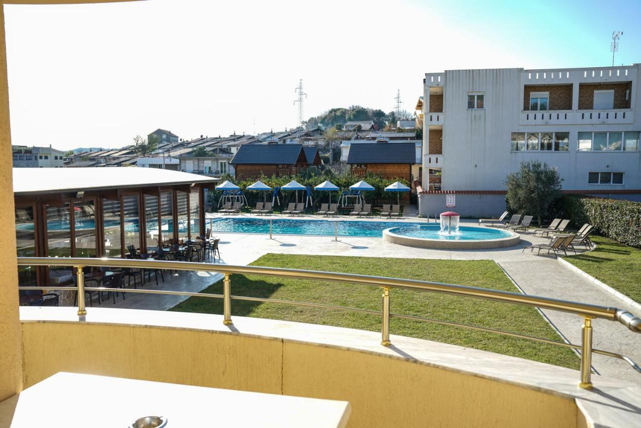 Apart Hotel Llolla Улцин Екстериор снимка